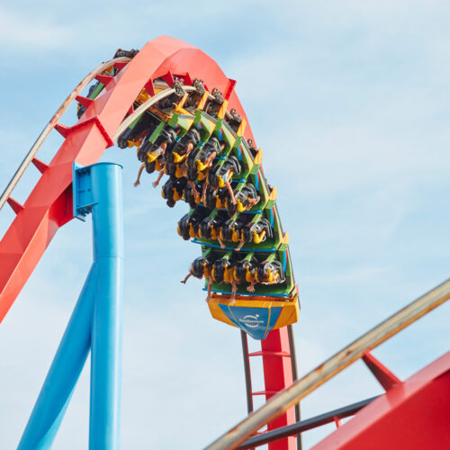 Montagnes russes Dragon Khan à PortAventura – incontournable pour un séjour groupe