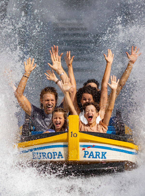 Attraction aquatique Poseidon dans le quartier grec d’Europa‑Park – idéale pour les groupes